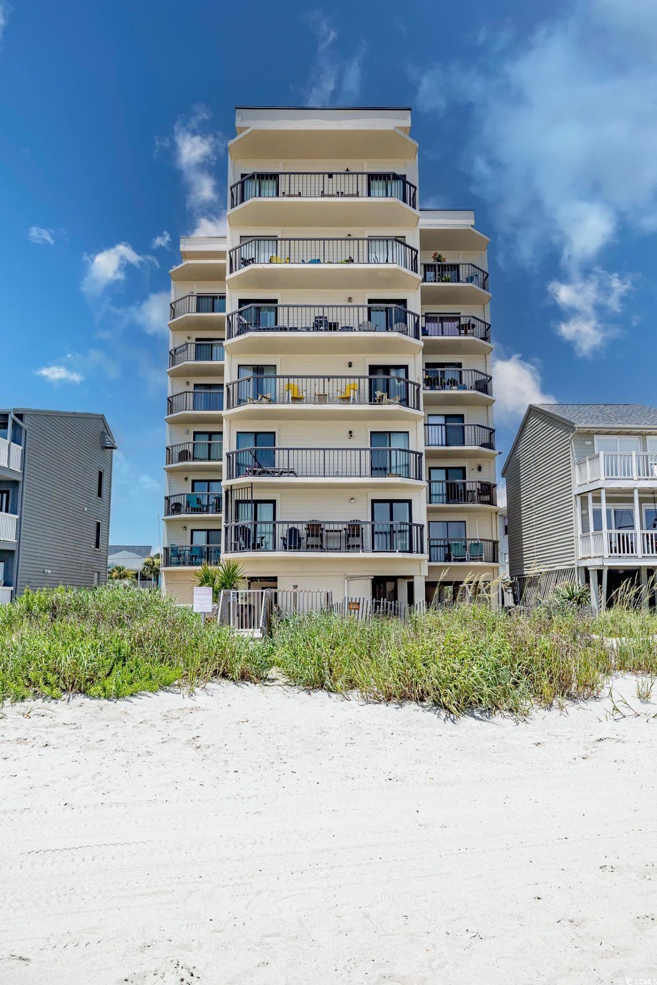 1520 N Waccamaw Dr. Photo 3