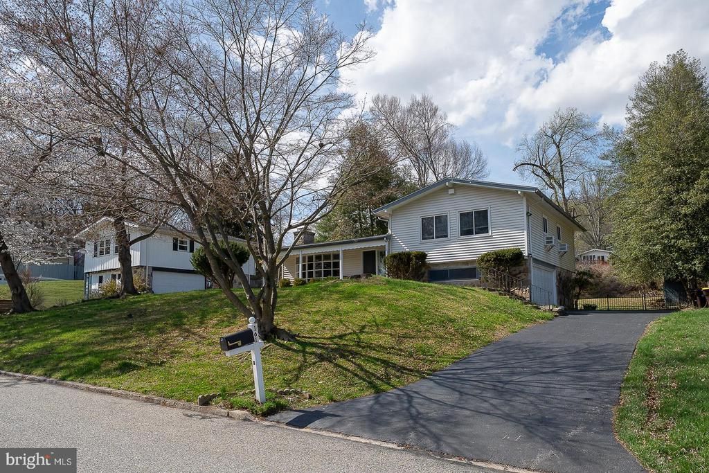161 Lantern Lane, King of Prussia, PA 19406 Main Photo