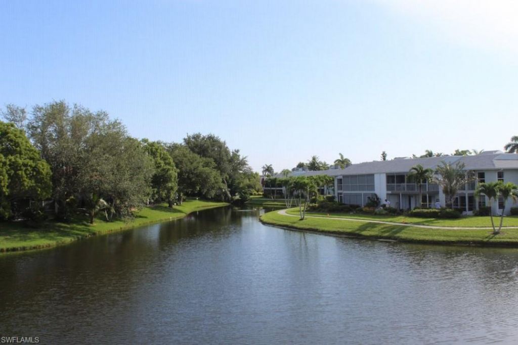 5441 Peppertree Dr, Unit 6, Fort Myers, FL 33908 Photo
