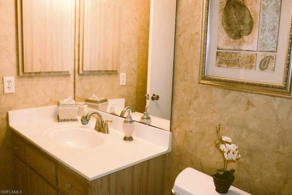 5441 Peppertree Dr, Unit 6, Fort Myers, FL 33908 Photo
