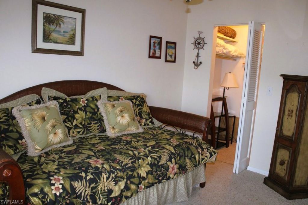 5441 Peppertree Dr, Unit 6, Fort Myers, FL 33908 Photo