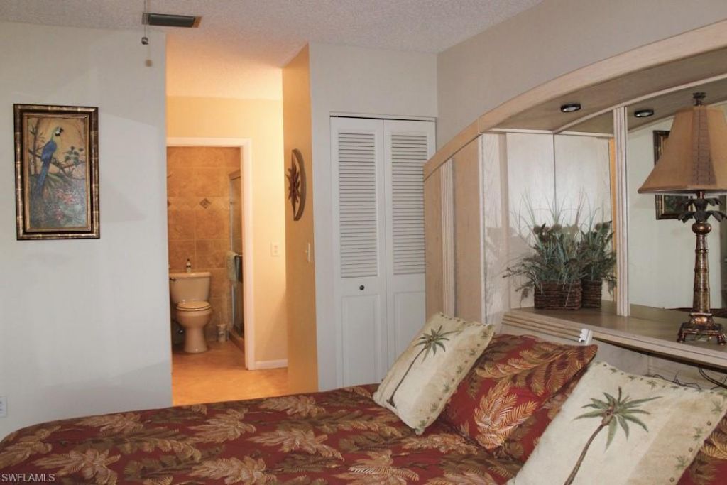 5441 Peppertree Dr, Unit 6, Fort Myers, FL 33908 Photo