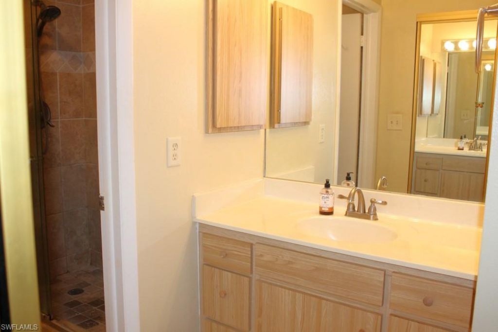 5441 Peppertree Dr, Unit 6, Fort Myers, FL 33908 Photo