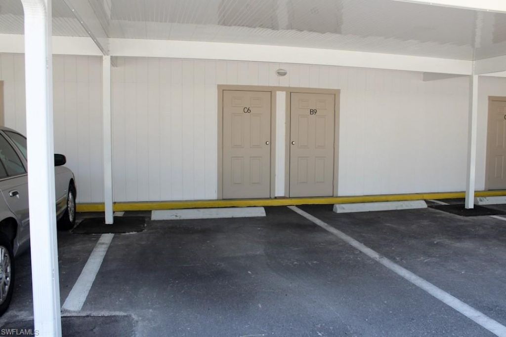 5441 Peppertree Dr, Unit 6, Fort Myers, FL 33908 Photo