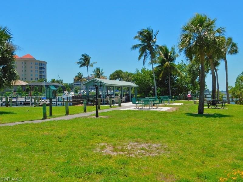 5441 Peppertree Dr, Unit 6, Fort Myers, FL 33908 Photo