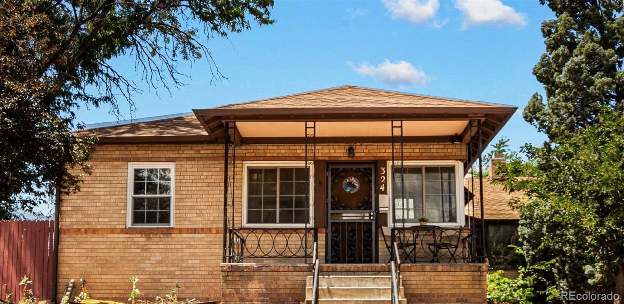 324 W Grant Avenue, Pueblo, CO 81004 Main Photo