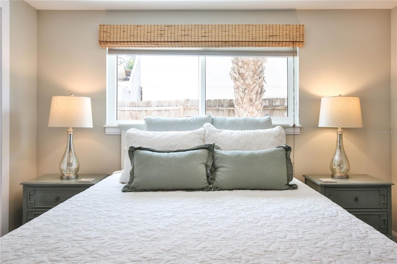 211 Island Circle, Sarasota, FL 34242 Photo