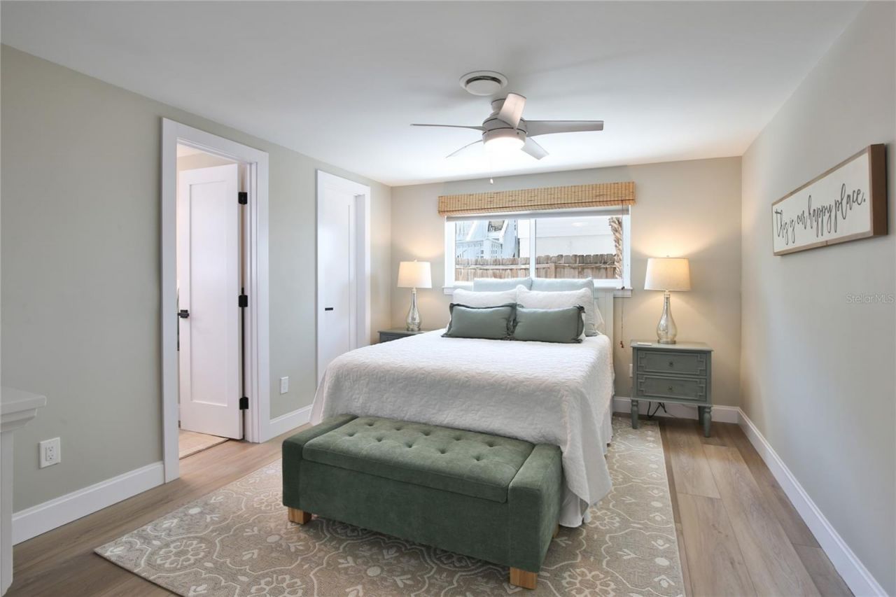 211 Island Circle, Sarasota, FL 34242 Photo