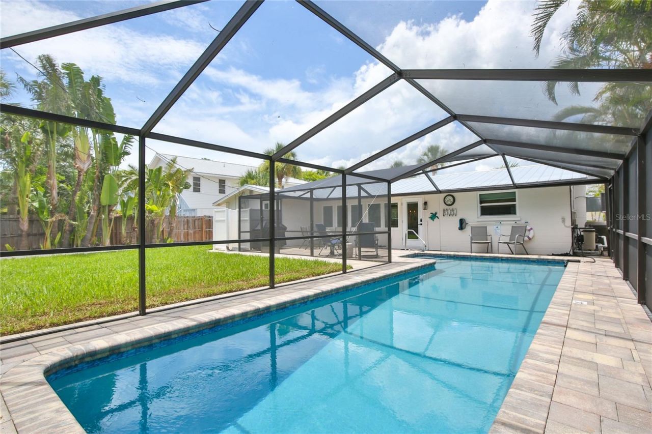 211 Island Circle, Sarasota, FL 34242 Photo