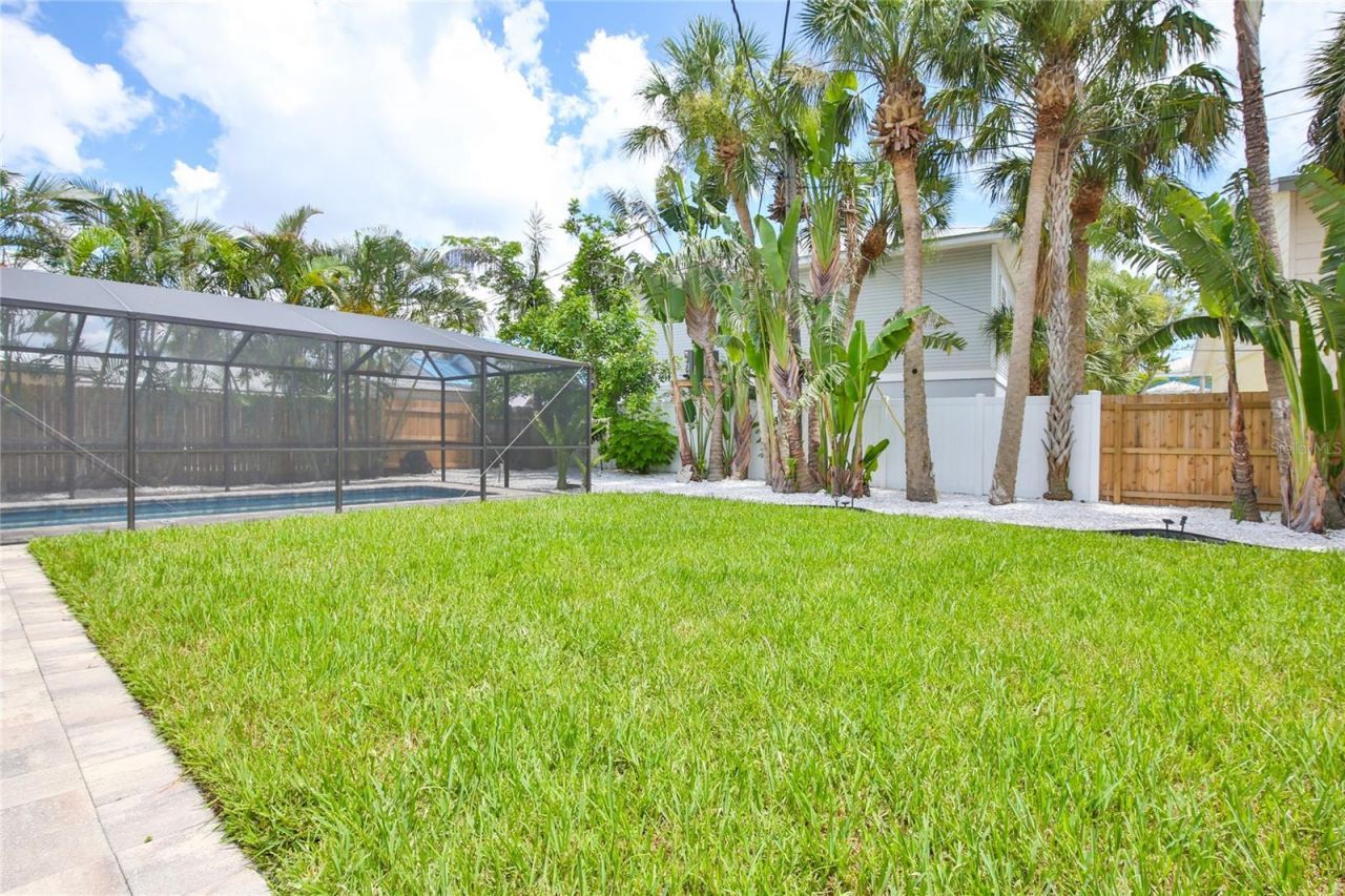 211 Island Circle, Sarasota, FL 34242 Photo
