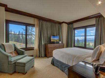 13051 Ritz Carlton Highlands Ct, Truckee, CA 96161 Photo