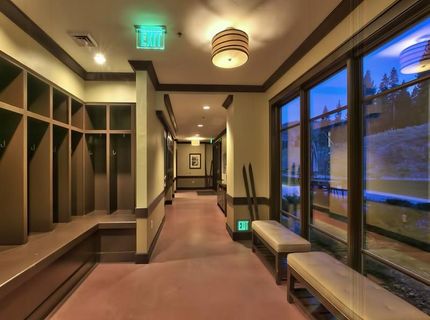 13051 Ritz Carlton Highlands Ct, Truckee, CA 96161 Photo