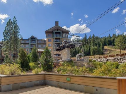 13051 Ritz Carlton Highlands Ct, Truckee, CA 96161 Photo