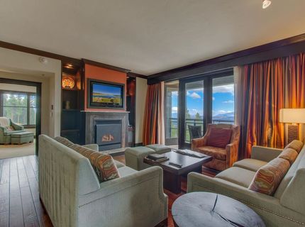 13051 Ritz Carlton Highlands Ct, Truckee, CA 96161 Photo