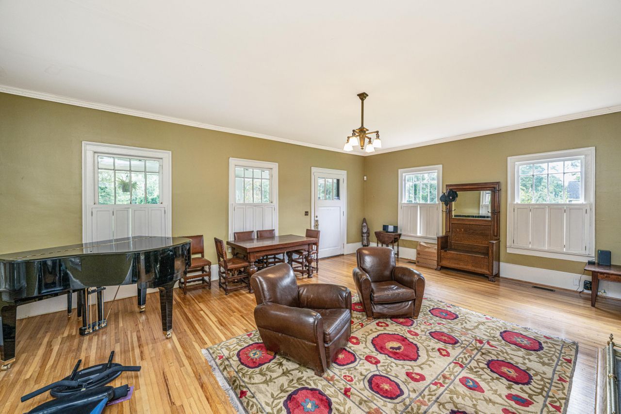 401 Johnston Street Photo 16