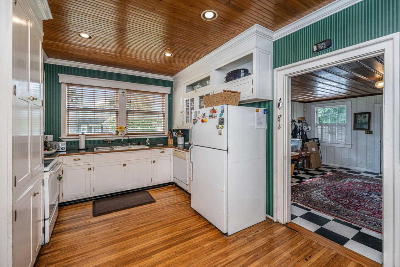 401 Johnston Street Photo 21