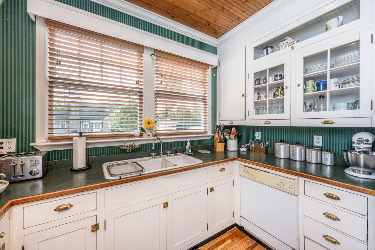 401 Johnston Street Photo 23