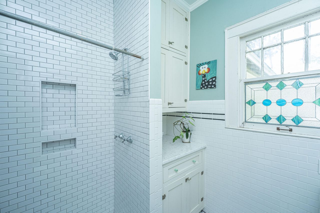 401 Johnston Street Photo 6