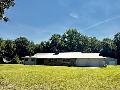 1474 Mandella Road, Bonneau, SC 29431
