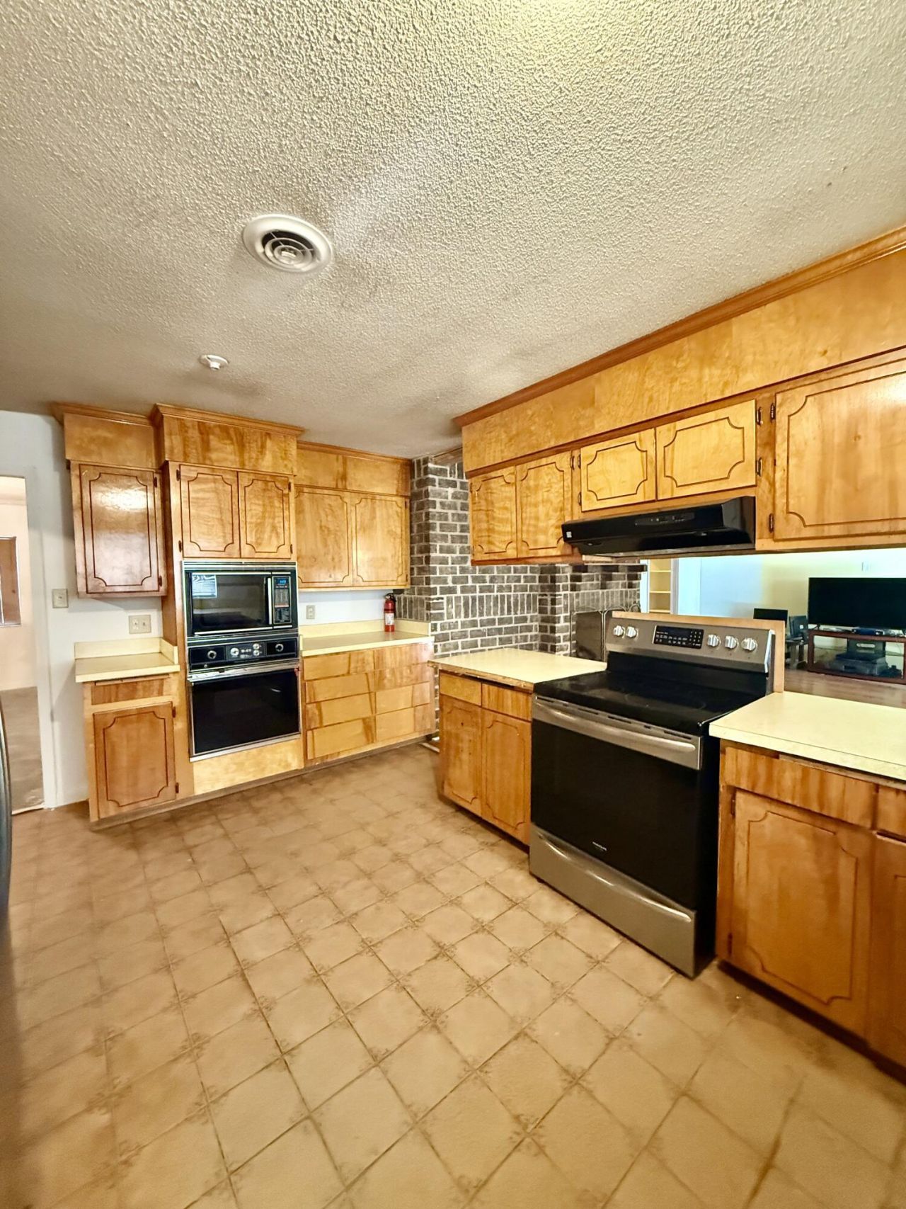 1474 Mandella Road Photo 17