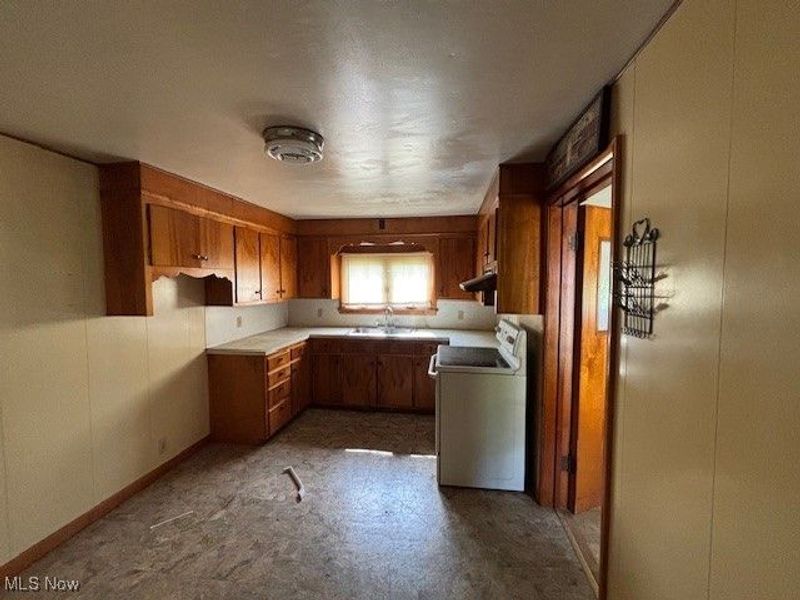 4711 Broadway Street, Midvale, OH 44653 Photo 11