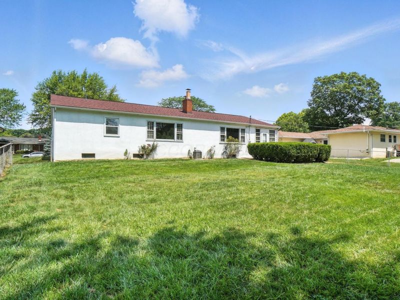 899 Meadowview Drive, Columbus, OH 43224 Photo 29