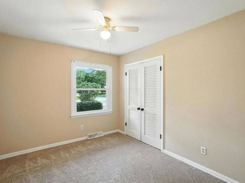 899 Meadowview Drive, Columbus, OH 43224 Photo 34