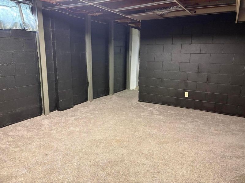 899 Meadowview Drive, Columbus, OH 43224 Photo 57