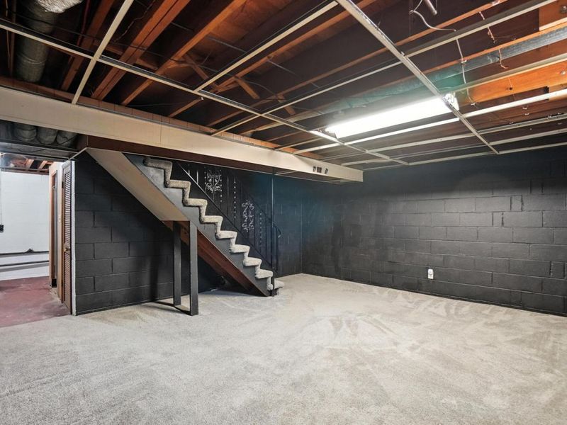 899 Meadowview Drive, Columbus, OH 43224 Photo 58