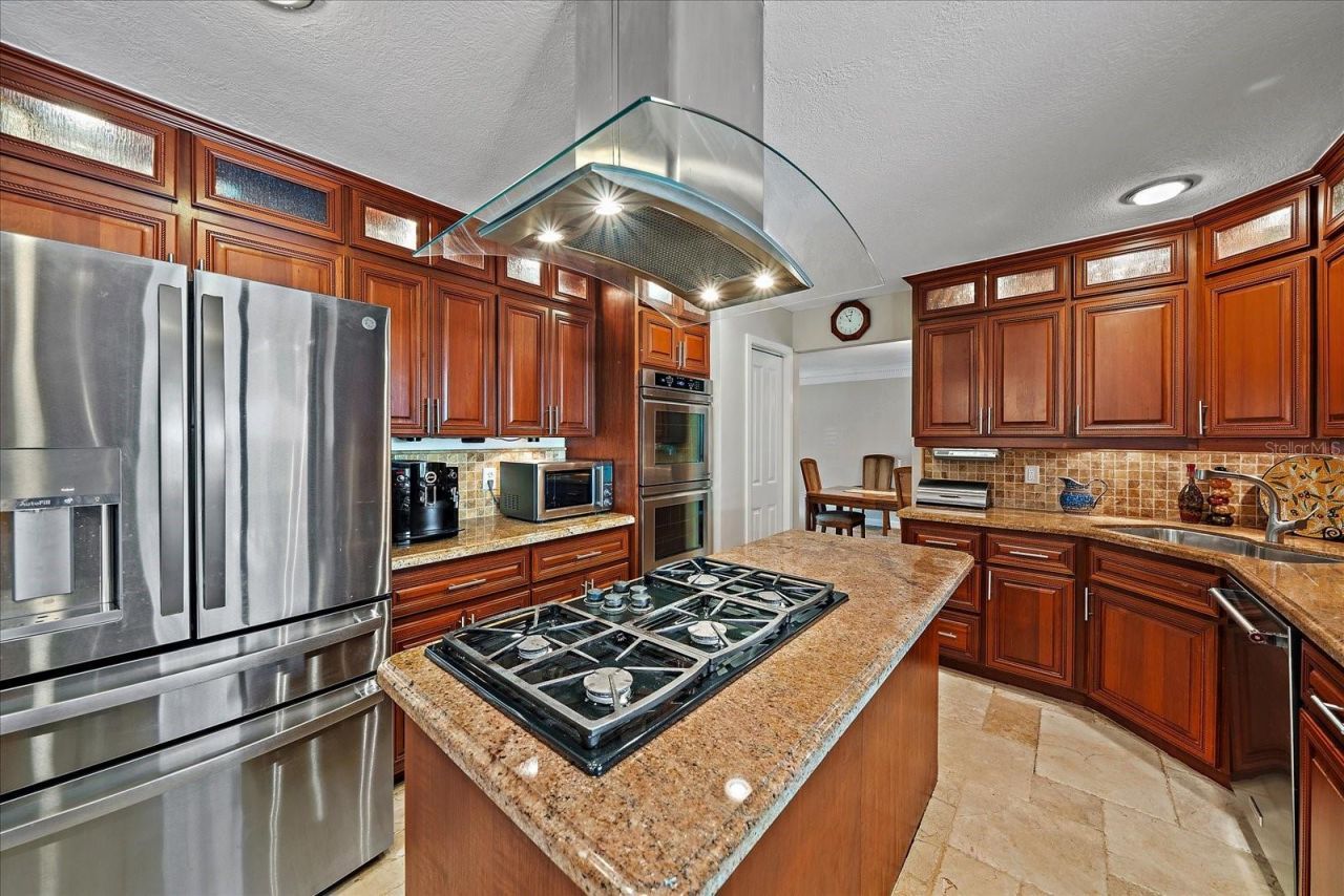 4533 Friar Tuck Lane, Sarasota, FL 34232 Photo