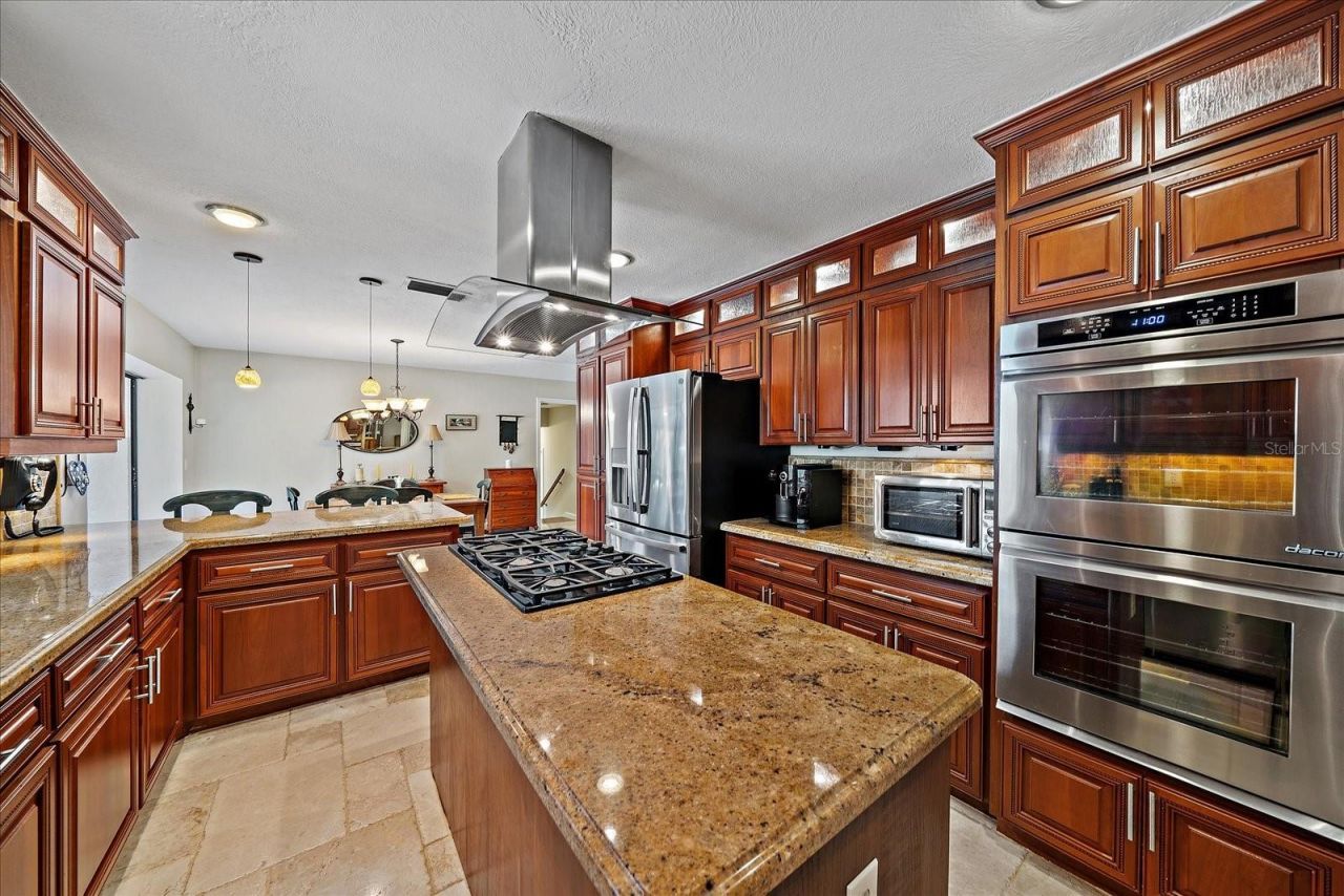 4533 Friar Tuck Lane, Sarasota, FL 34232 Photo