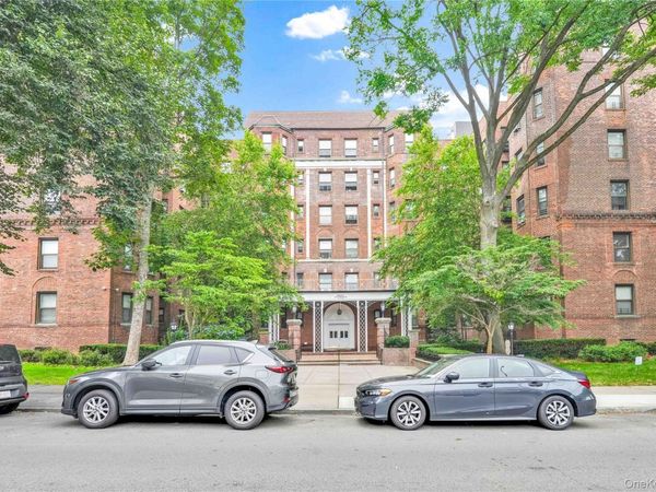 84-51 Beverly Road, Unit 5P, Kew Gardens, NY 11415