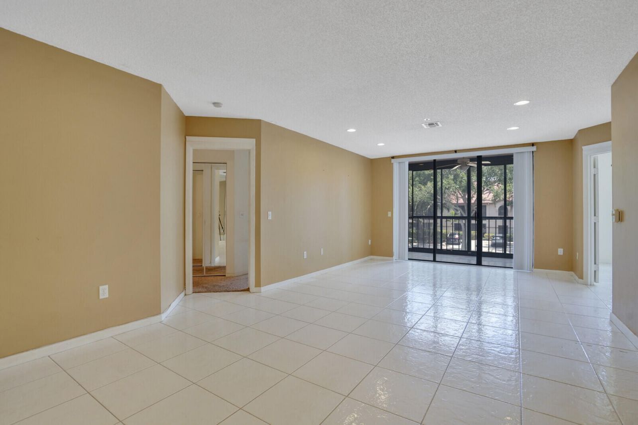 5155 Europa Drive, Unit I, Boynton Beach, FL 33437 Photo