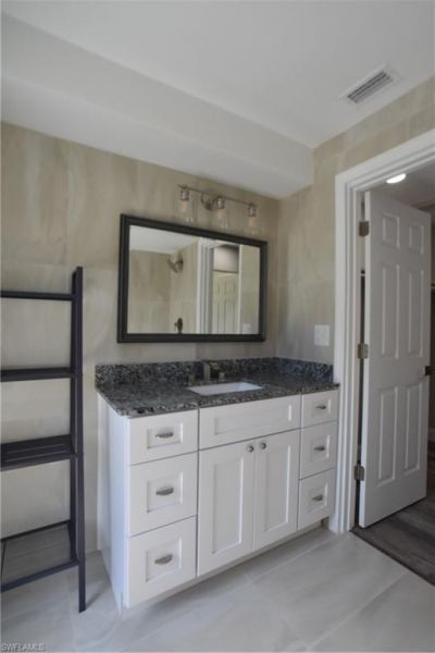1742 Bikini Ct, Cape Coral, FL 33904 Photo