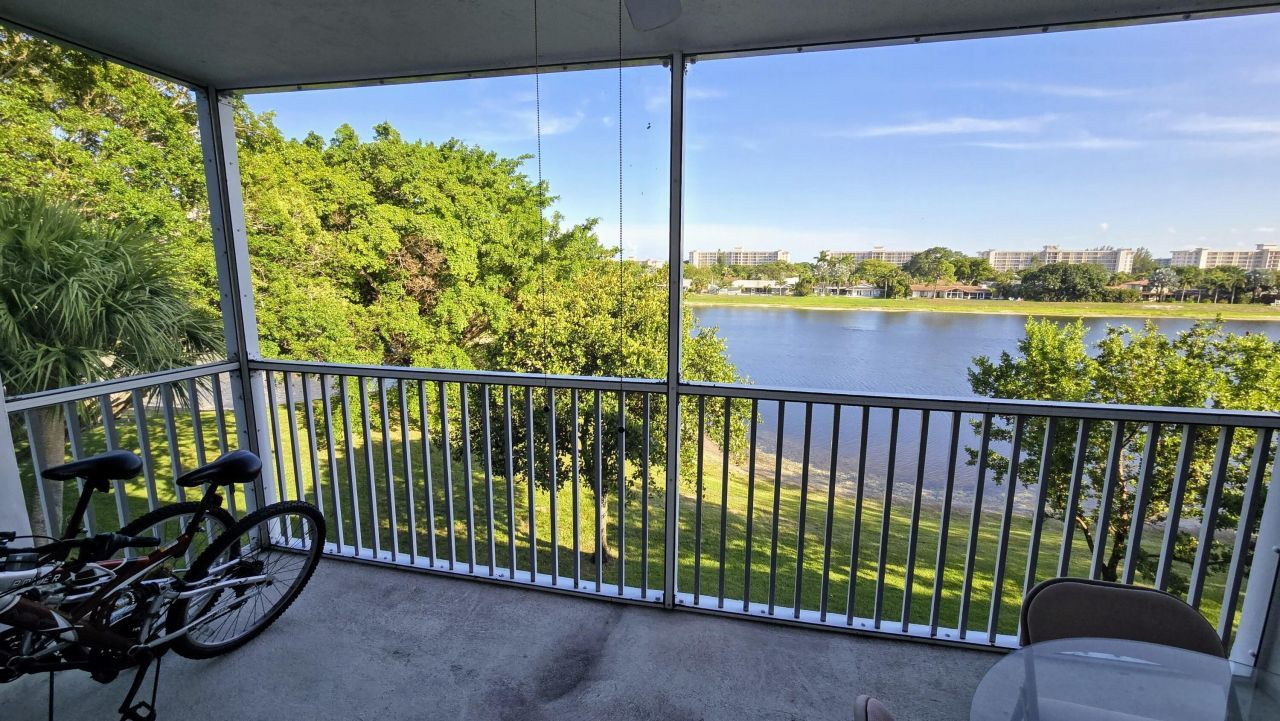 3100 N Course Lane, Unit 410, Pompano Beach, FL 33069 Photo
