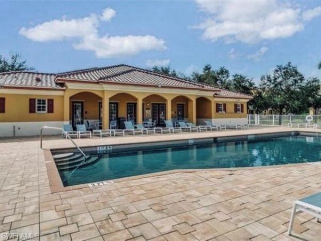 4135 Residence Dr, Unit 609, Fort Myers, FL 33901 Photo