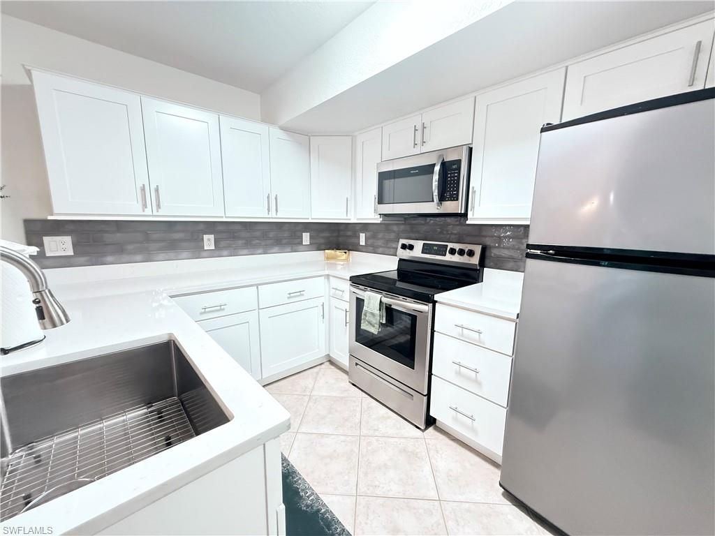 4135 Residence Dr, Unit 609, Fort Myers, FL 33901 Photo