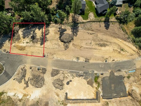 8XXX N Jefferson Dr, Spokane, WA 99208