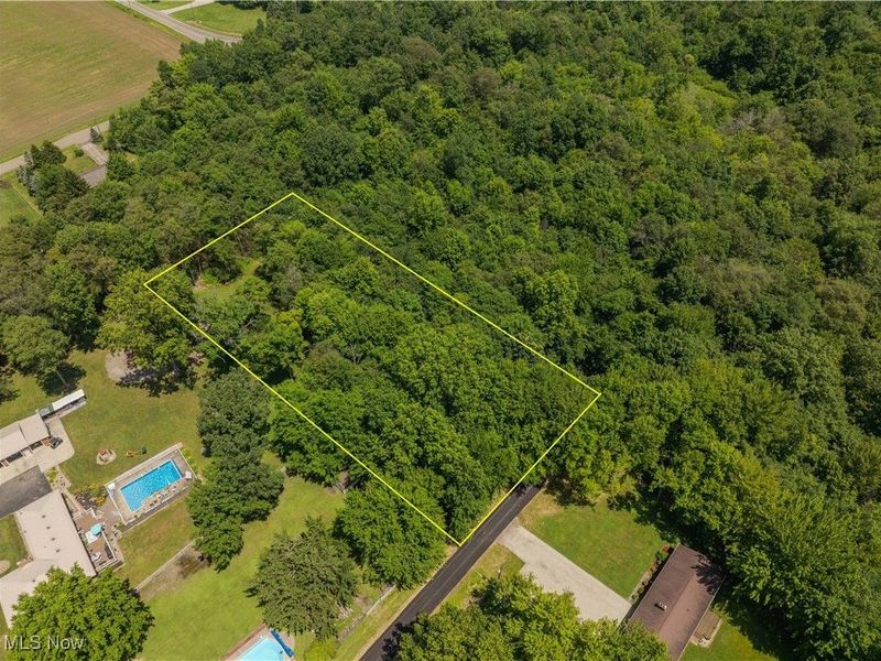 Meadow Street NE, Alliance, OH 44601 Photo 2