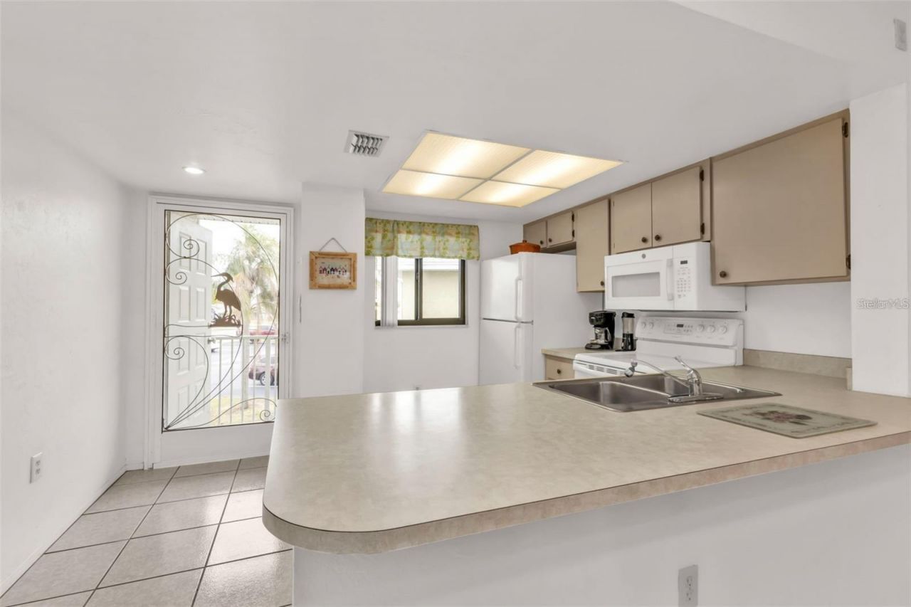 25225 Rampart Boulevard, Unit 1606, Punta Gorda, FL 33983 Photo