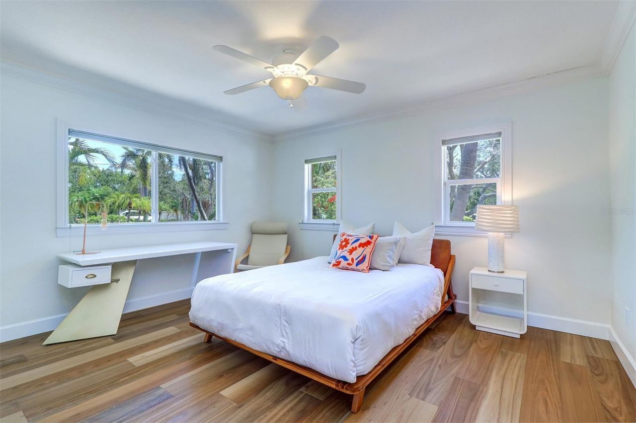 8286 30th Avenue N, Saint Petersburg, FL 33710 Photo