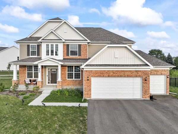 940 Treeline Drive, Algonquin, IL 60102