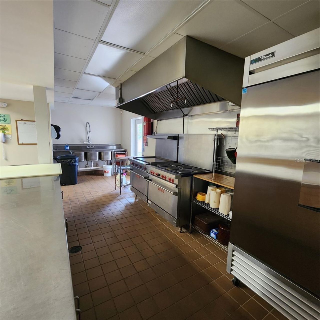 209 Seagull Drive, Tarpon Springs, FL 34689 Photo