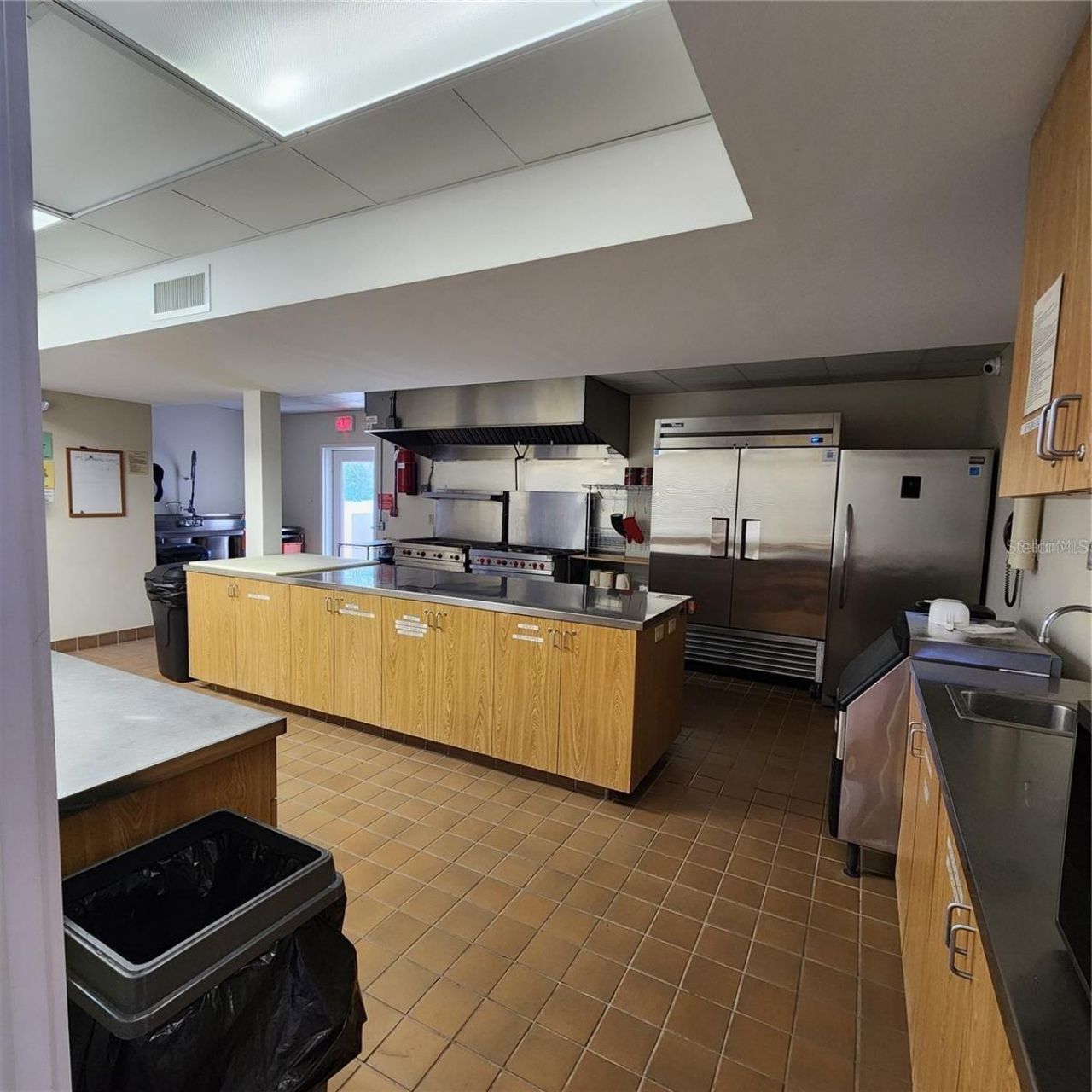 209 Seagull Drive, Tarpon Springs, FL 34689 Photo