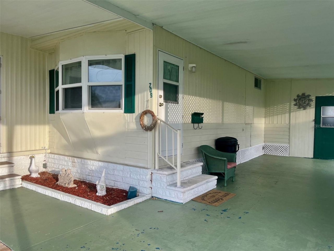 209 Seagull Drive, Tarpon Springs, FL 34689 Photo