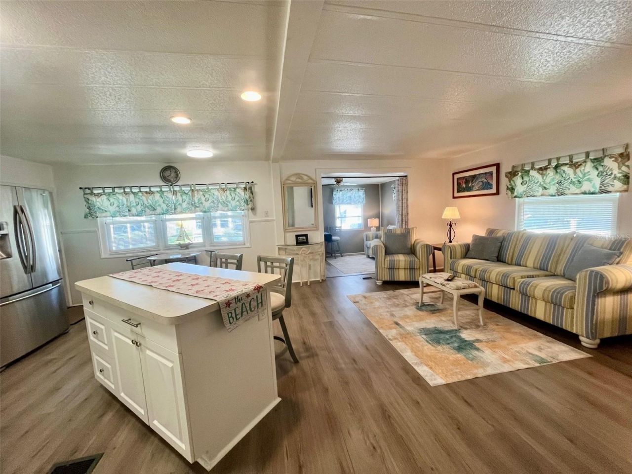 209 Seagull Drive, Tarpon Springs, FL 34689 Photo