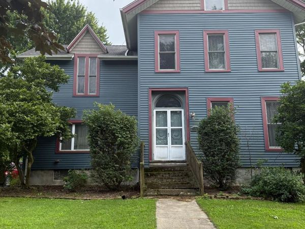 115 Vine Street, Wellington, OH 44090