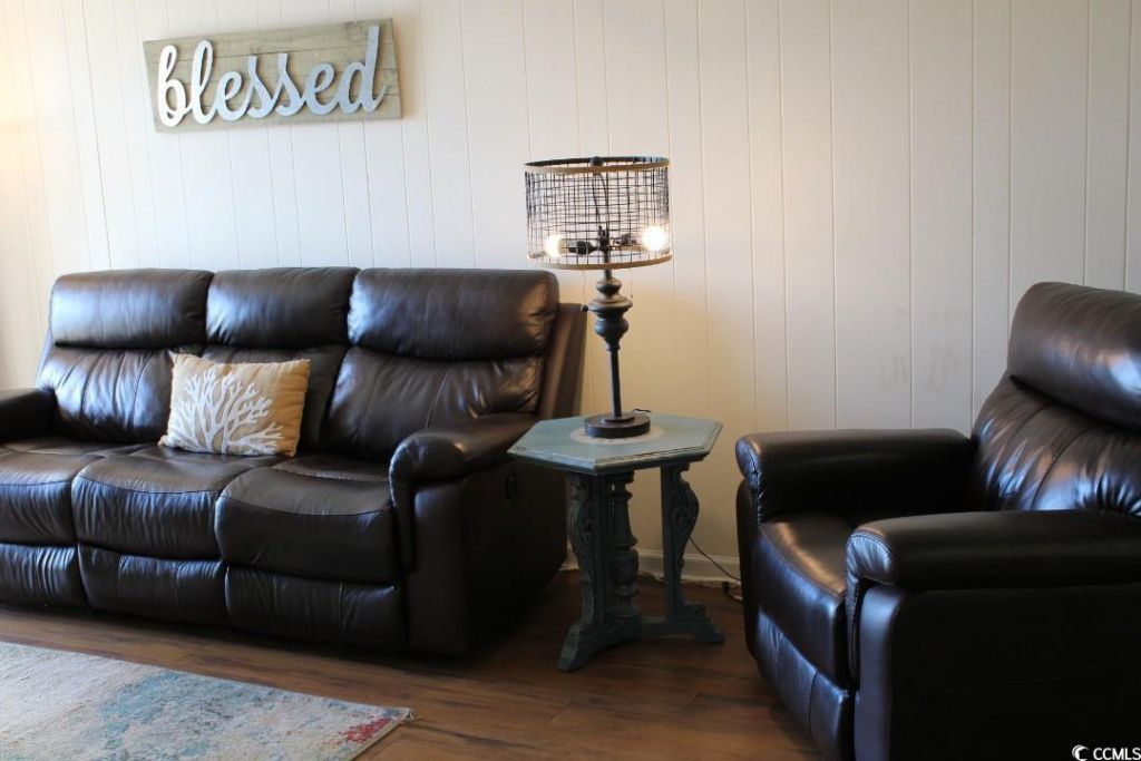 1919 Spring St. Photo 18