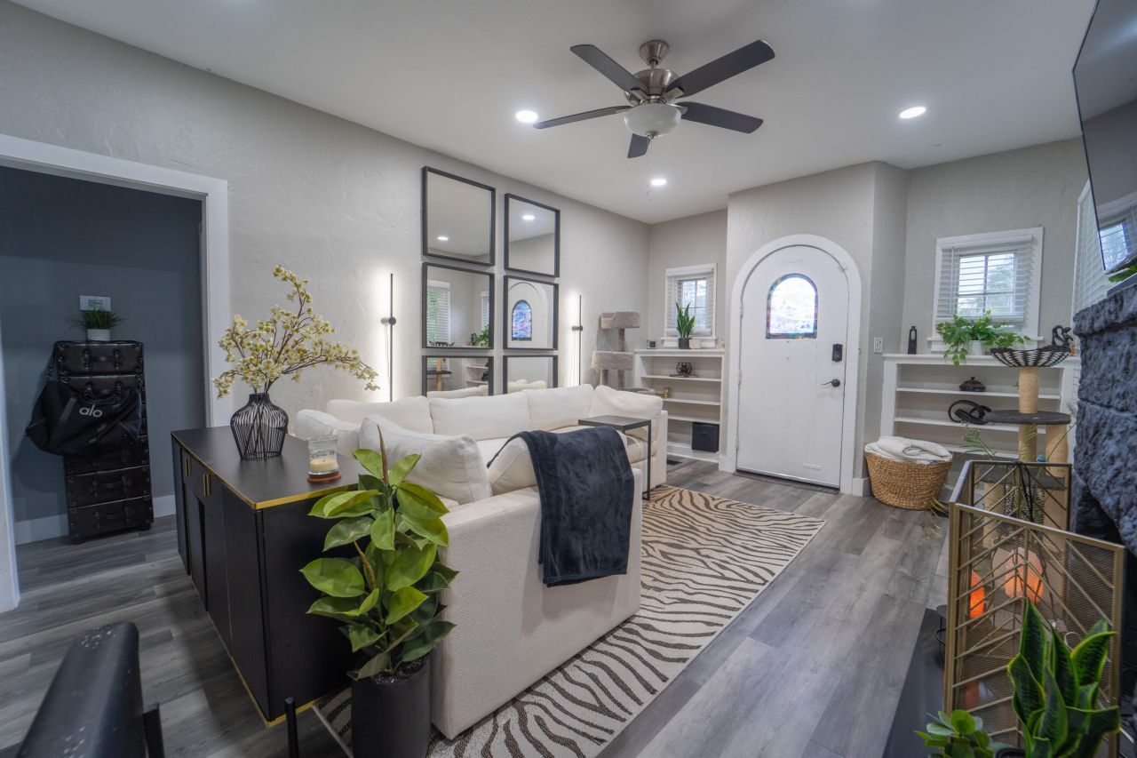 933 38th Street, West Palm Beach, FL 33407 Photo