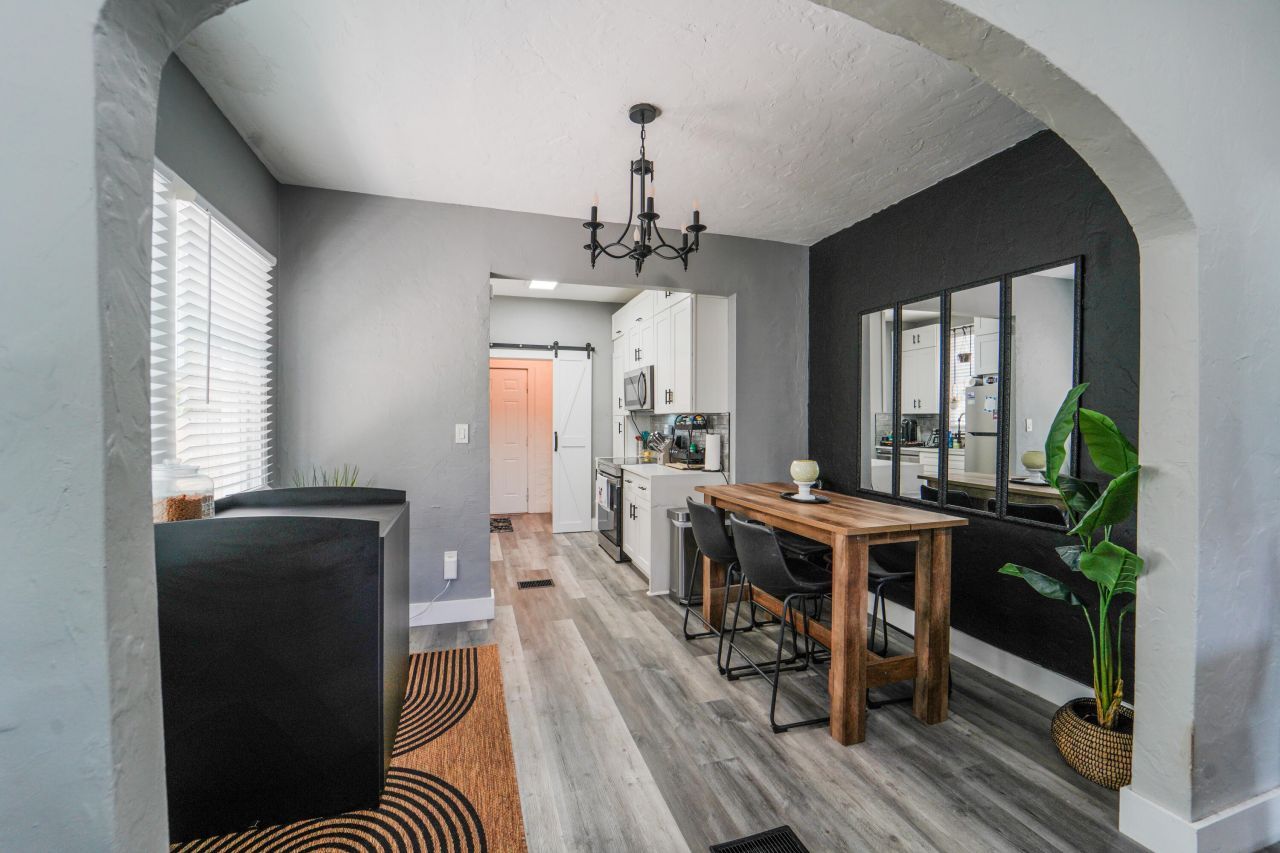 933 38th Street, West Palm Beach, FL 33407 Photo